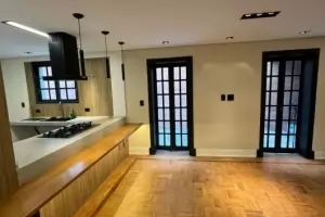 Padrão Jardim Europa 240m² 04 Dormitórios 02 Suítes 3 Vagas