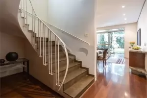 Sobrado Alto de Pinheiros 215m² 03 Dormitórios 01 Suítes 2 Vagas