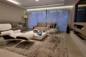 Padrão Jardim Europa 415m² 04 Dormitórios 04 Suítes 3 Vagas