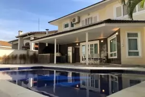 Alphaville Residencial 5 Alphaville 382m² 04 Dormitórios 04 Suítes 8 Vagas