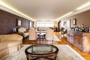 Araguari Jardim Paulista 390m² 04 Dormitórios 02 Suítes 3 Vagas