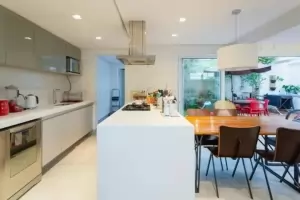 Casa de Vila Vila Olímpia Vila Olímpia 160m² 03 Dormitórios 03 Suítes 2 Vagas