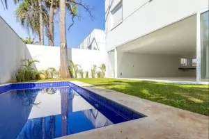 Condomínio Hipica gardem Chácara Santo Antônio (Zona Su 525m² 04 Dormitórios 04 Suítes 5 Vagas