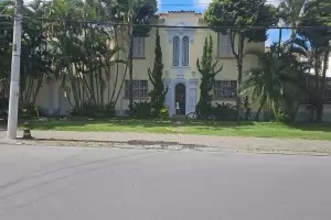 Padrão Jardim Paulista 237m² 04 Dormitórios 02 Suítes 7 Vagas