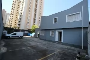 Prédio Inteiro Água Branca 560m² 01 Dormitórios 02 Suítes 30 Vagas
