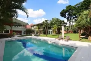 Padrão Santo Amaro 736m² 04 Dormitórios 04 Suítes 6 Vagas