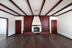 Casa de Vila Jardim Riviera 450m² 03 Dormitórios 03 Suítes 4 Vagas