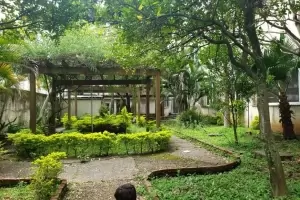 Casa Comercial Indianópolis 1650m² 01 Dormitórios 30 Vagas