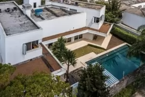 Casa no Jardim luzitânia Jardim Luzitânia 650m² 04 Dormitórios 02 Suítes 8 Vagas