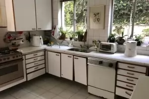 Padrão Jardim Europa 286m² 04 Dormitórios 04 Suítes 2 Vagas