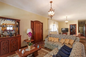 Padrão Jardim Morumbi 460m² 04 Dormitórios 02 Suítes 4 Vagas