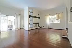 Casa Jardim marajoara Jardim Marajoara 450m² 03 Dormitórios 03 Suítes 6 Vagas