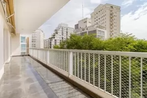 Irma Aguiar de Souza Higienópolis 468m² 04 Dormitórios 02 Suítes 4 Vagas