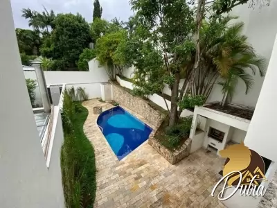 Casa de Condomínio Brooklin Paulista 425m² 04 Dormitórios 04 Suítes 4 Vagas