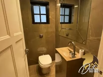 Padrão Jardim Europa 240m² 04 Dormitórios 02 Suítes 3 Vagas