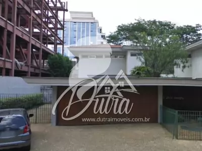 Padrão Jardim Europa 1200m² 04 Dormitórios 01 Suítes 15 Vagas