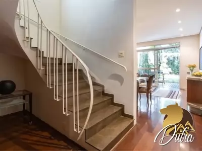 Sobrado Alto de Pinheiros 215m² 03 Dormitórios 01 Suítes 2 Vagas