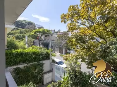 Sobrado Alto de Pinheiros 215m² 03 Dormitórios 01 Suítes 2 Vagas
