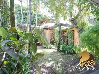 Sobrado Alto de Pinheiros 215m² 03 Dormitórios 01 Suítes 2 Vagas