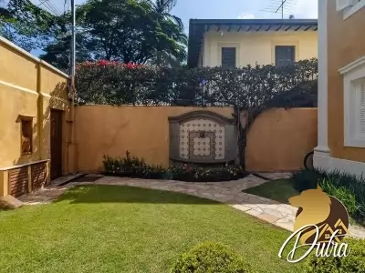 Sobrado Jardim Europa 219m² 03 Dormitórios 3 Vagas