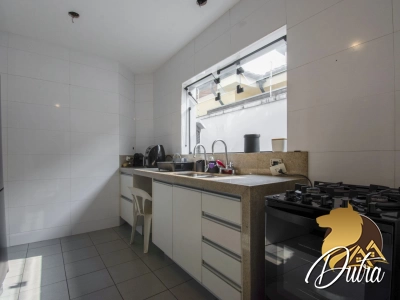 Padrão Moema 240m² 04 Dormitórios 02 Suítes 3 Vagas