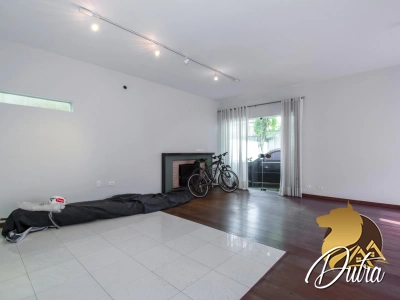 Padrão Moema 240m² 04 Dormitórios 02 Suítes 3 Vagas