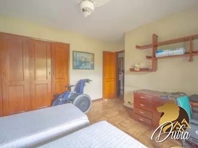Padrão Alto de Pinheiros 306m² 04 Dormitórios 02 Suítes 3 Vagas