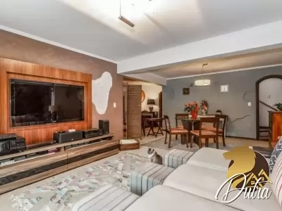 Padrão Brooklin 246m² 03 Dormitórios 02 Suítes 4 Vagas