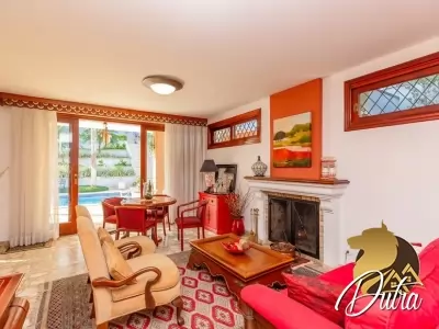 Padrão Jardim Marajoara 228m² 03 Dormitórios 02 Suítes 5 Vagas