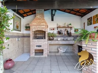 Padrão Jardim Marajoara 228m² 03 Dormitórios 02 Suítes 5 Vagas