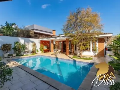 Padrão Jardim Marajoara 228m² 03 Dormitórios 02 Suítes 5 Vagas