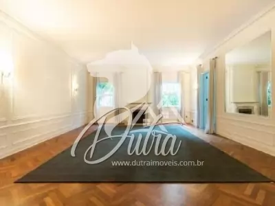 Mansão Jardim Europa 1300m² 4 Suítes 16 Vagas