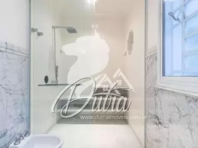 Mansão Jardim Europa 1300m² 4 Suítes 16 Vagas