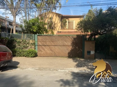 Padrão Jardim Paulista 300m² 03 Dormitórios 01 Suítes 3 Vagas