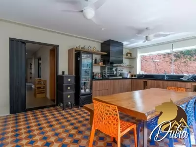 Padrão Jardim Paulista 268m² 03 Dormitórios 03 Suítes 3 Vagas