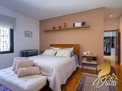 Padrão Jardim Paulista 268m² 03 Dormitórios 03 Suítes 3 Vagas