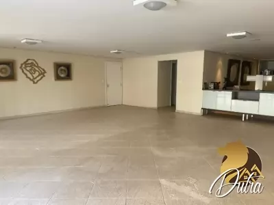 Padrão Campo Belo 682m² 03 Dormitórios 03 Suítes 8 Vagas