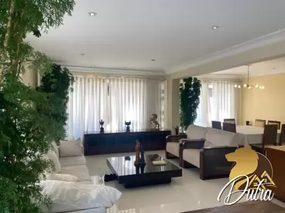 Padrão Campo Belo 682m² 03 Dormitórios 03 Suítes 8 Vagas