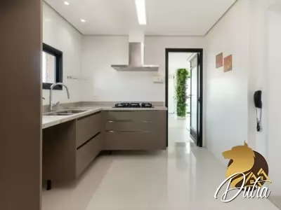 Araguari 561 Vila Uberabinha 184m² 03 Dormitórios 03 Suítes 3 Vagas
