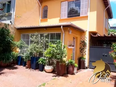 Casa Groelandia Jardim América 175m² 03 Dormitórios 01 Suítes 3 Vagas