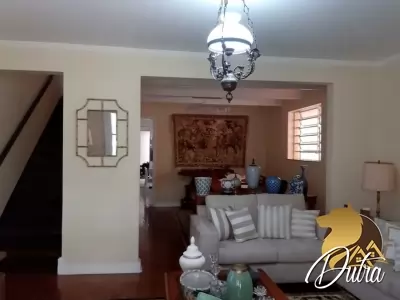 Casa Groelandia Jardim América 175m² 03 Dormitórios 01 Suítes 3 Vagas