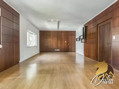 Padrão Jardim Paulista 345m² 05 Dormitórios 03 Suítes 4 Vagas