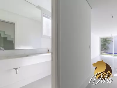 Condomínio Hipica gardem Chácara Santo Antônio (Zona Su 525m² 04 Dormitórios 04 Suítes 5 Vagas