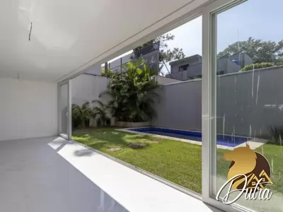 Condomínio Hipica gardem Chácara Santo Antônio (Zona Su 525m² 04 Dormitórios 04 Suítes 5 Vagas