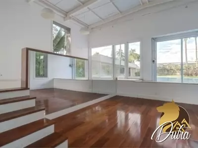 Casa de Condomínio Alto Da Boa Vista 867m² 04 Dormitórios 04 Suítes 8 Vagas