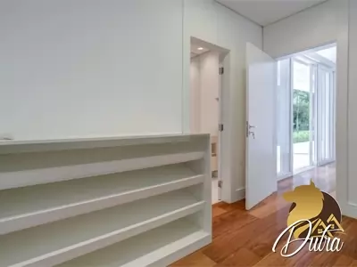 Casa de Condomínio Alto Da Boa Vista 867m² 04 Dormitórios 04 Suítes 8 Vagas