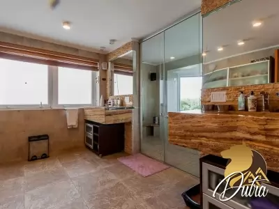 Alpha 10 Alphaville 1600m² 07 Dormitórios 05 Suítes 6 Vagas