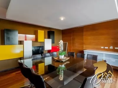 Alpha 10 Alphaville 1600m² 07 Dormitórios 05 Suítes 6 Vagas