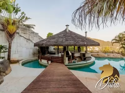 Alpha 10 Alphaville 1600m² 07 Dormitórios 05 Suítes 6 Vagas