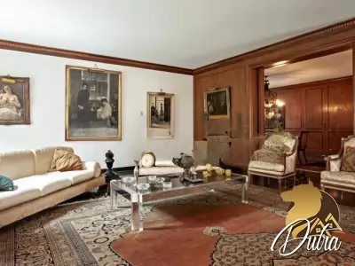 Padrão Jardim América 985m² 04 Dormitórios 04 Suítes 7 Vagas